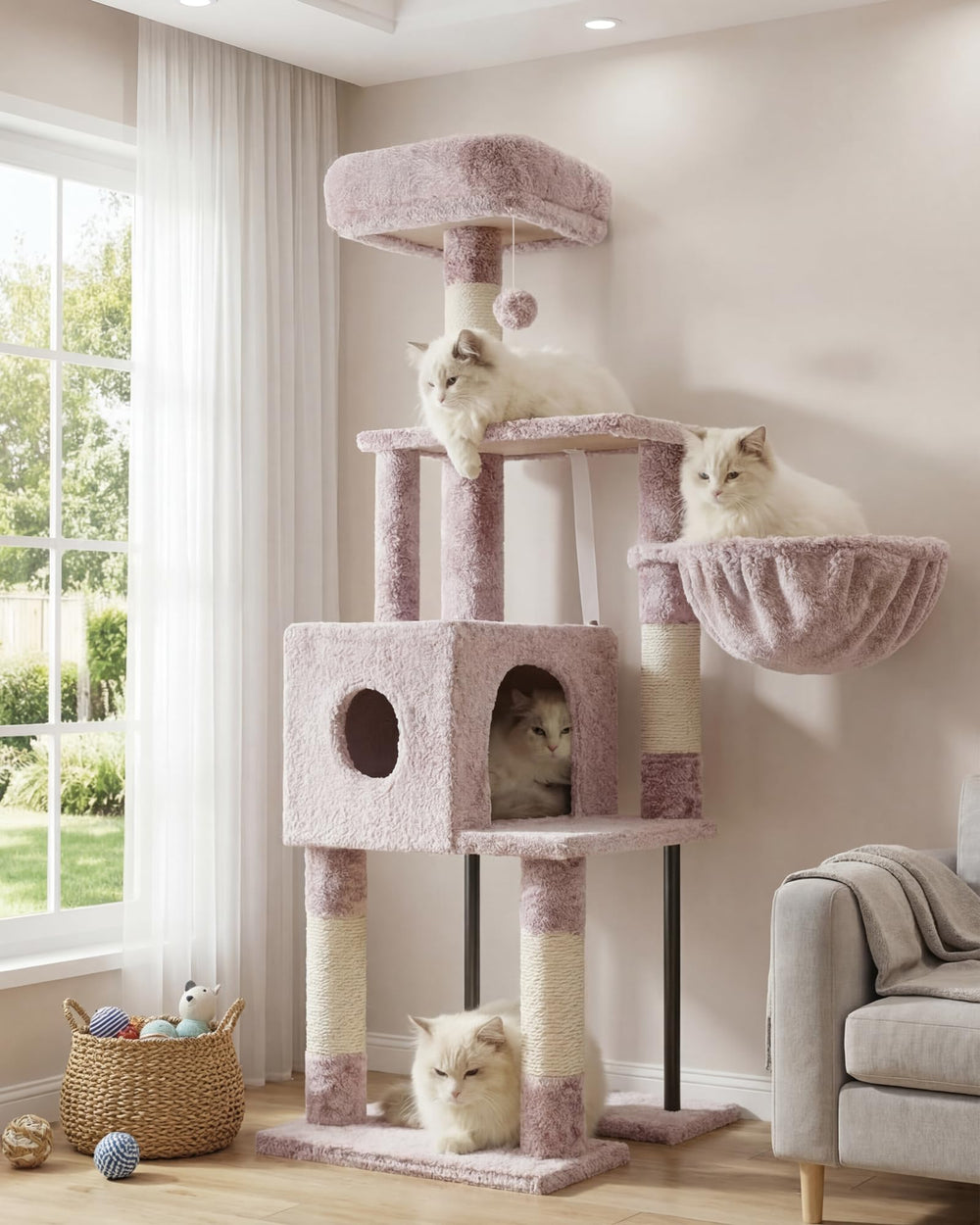 Heybly Arbre-chat – perchoir haut douillet, vue d’ensemble idéale pour observer.