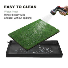 HQ4US 4LEGS tapis gazon artificiel double, résistant et facile à nettoyer.