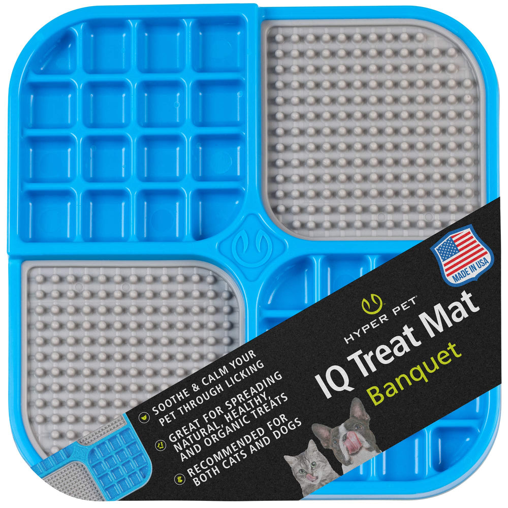 Hyper Pet IQ Treat Lick Mat chat en utilisation, favorise le calme et stimulation mentale.