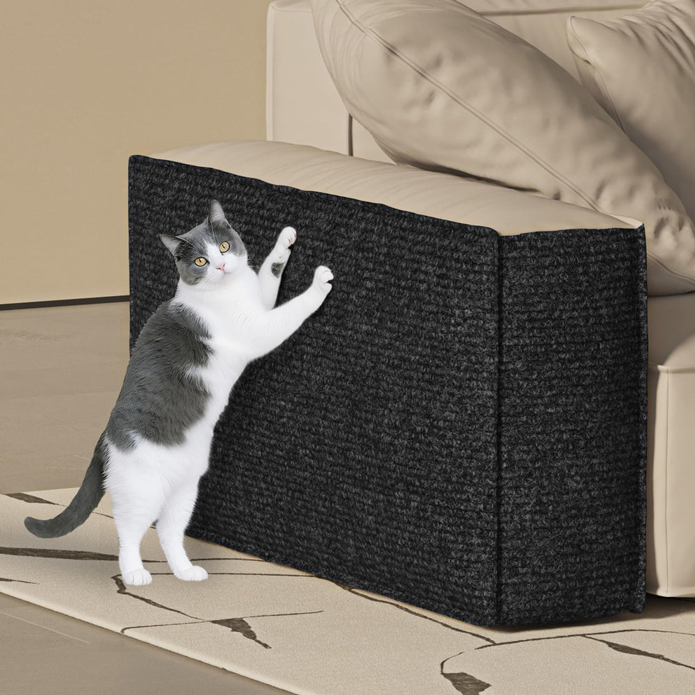 ICOOP protège canapé avec tapis anti-griffure noir et adhésif, solution discrète.