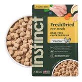 Emballage Instinct FreshDried Bites, sachet 25 oz, pratique et prêt à l’emploi.