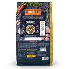 Instinct Raw Boost sans cereales : option fidele pour chats sensibles.