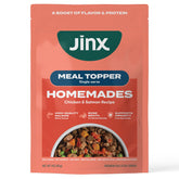 Jinx Toppers Saumon et Poulet – sachet ouvert, goût maison appétissant pour chien.