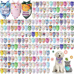 Bandana Kacctyen pour chien avec fleurs printanières, idéal pour sorties et photos.