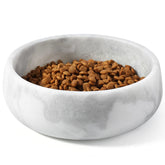 Bol Karibiber en marbre gris pour chien, stabilité du repas et style.