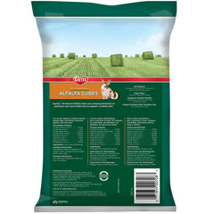 Kaytee Cubes d'Alfalfa soutiennent la croissance des jeunes animaux.