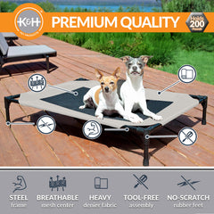 K&H Pet Cot montre le tissu denier impermeable, résistant aux intempéries.