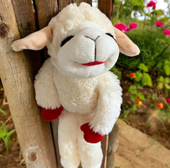 Doudou Lamb Chop doux, compagnon rassurant pour les chiens.