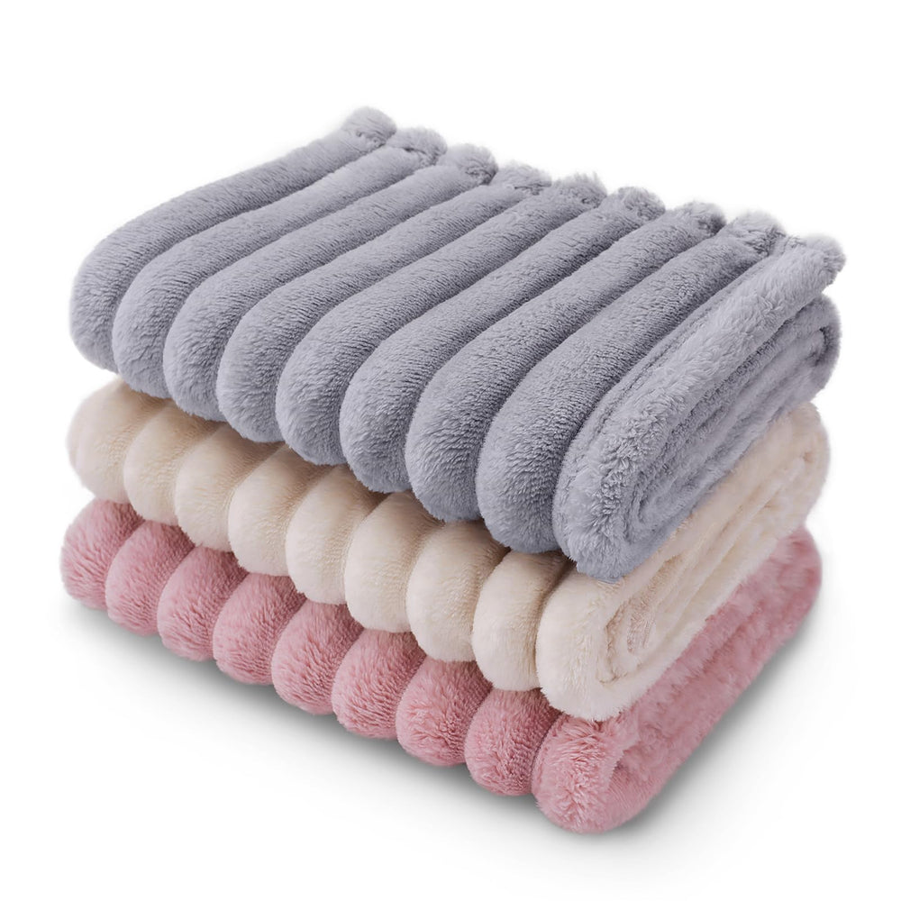 Couverture LINENLUX pour chien en flanelle douce, toucher moelleux et chaleur.