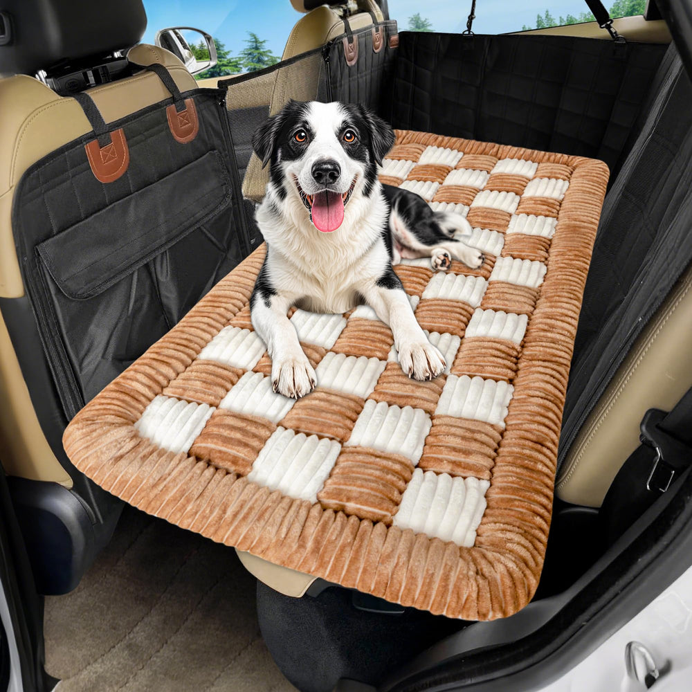 Tapis Loiion anti-glisse pour sièges arriere, stabilité renforcee pendant la conduite.