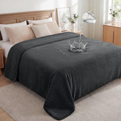Couverture LOOBANI imperméable et douce, idéale pour lit et canapé.