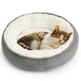 Love's cabin coussin rond chat et chien 20in, repos confortable et sûr.