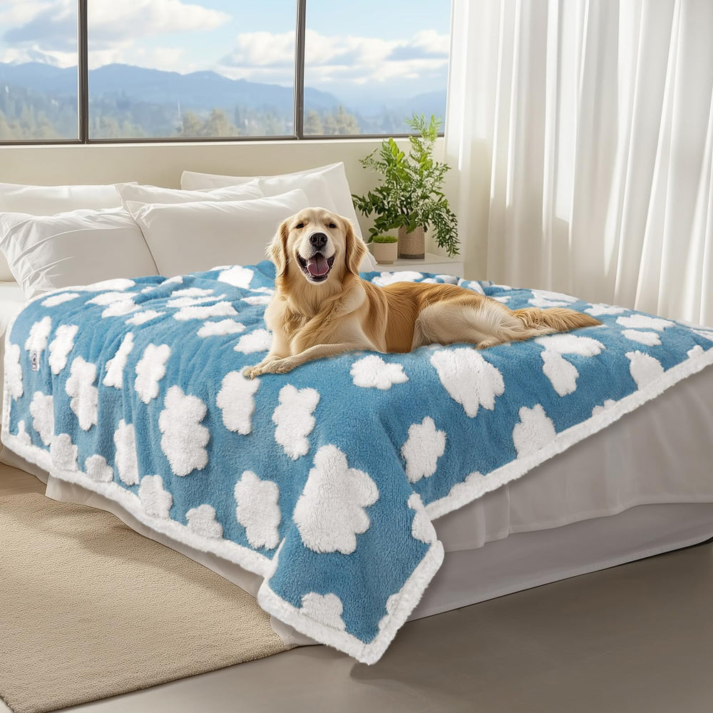 Luciphia couverture impermable pour chien bleu nuage protege le canapé des liquides.