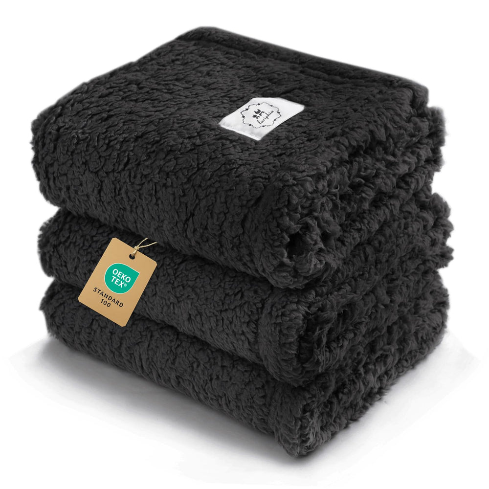 Couverture Luciphia pour animal noir 60x40 cm, douce et chaude pour petit chien ou chat.