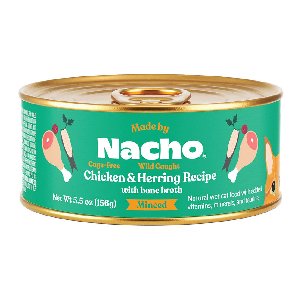 Made by Nacho poulet-hareng pâté mince, bouillon inclus, texture soyeuse et appétente pour chat.