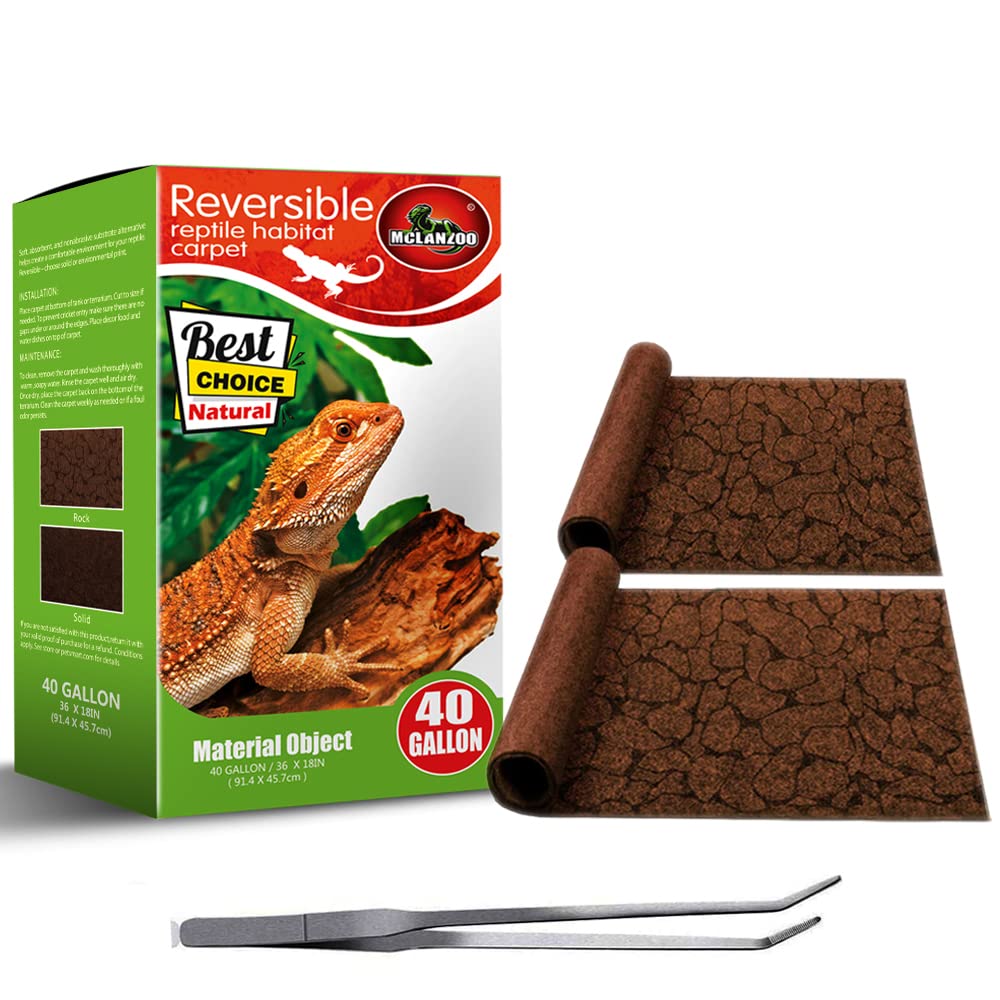 Tapis reptile MCLANZOO posé dans le terrarium, surface douce et sûre pour les reptiles.