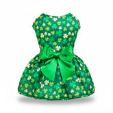 Robe Miiemiu Saint-Patrick à trèfle, design charmant pour animaux.