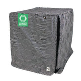 Housse Molly Mutt Rough Gem sur caisse pour chien, intimité et style.