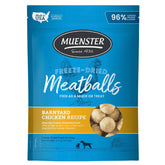 Muenster Boulettes de poulet lyophilisées pour chien, texture appétissante et pratique.