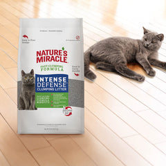 Nature's Miracle Intense Defense Litière, formule bio-enzymatique neutralise les odeurs.