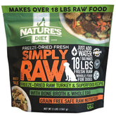 Nature's Diet Simply Raw emballage montre une solution pratique et prête à réhydrater rapidement.