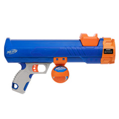 Nerf Dog lanceur balle tennis bleu orange, présentation robuste pour l’extérieur.