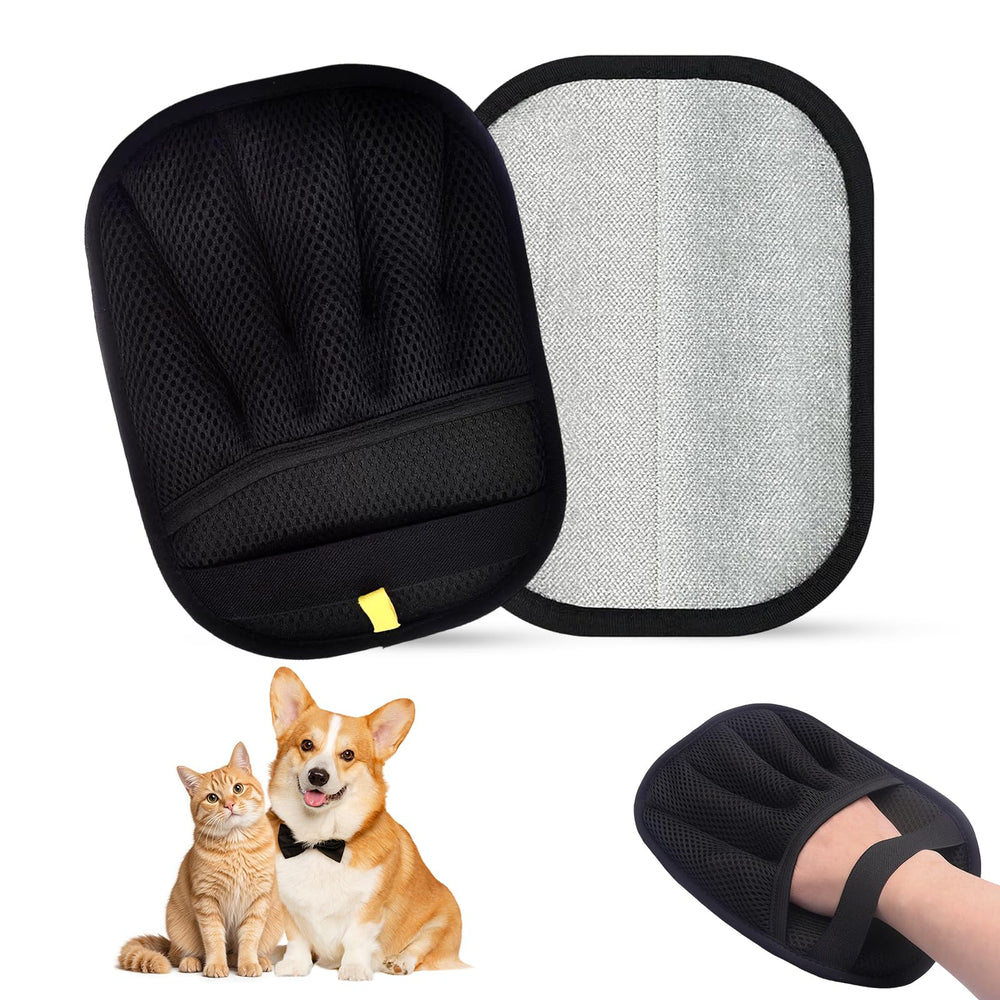 Gants Nicedongxi anti-poils animaux en action sur canapé pour un entretien rapide.