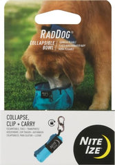 Vue du bol pliable RadDog bleu avec clip S-Biner pour transport mains libres