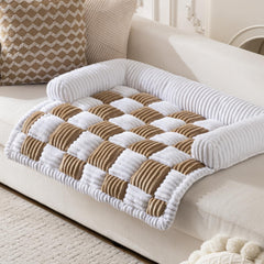 Npetrsnug lit chien doux flanelle offre un repos confortable et chaleureux.