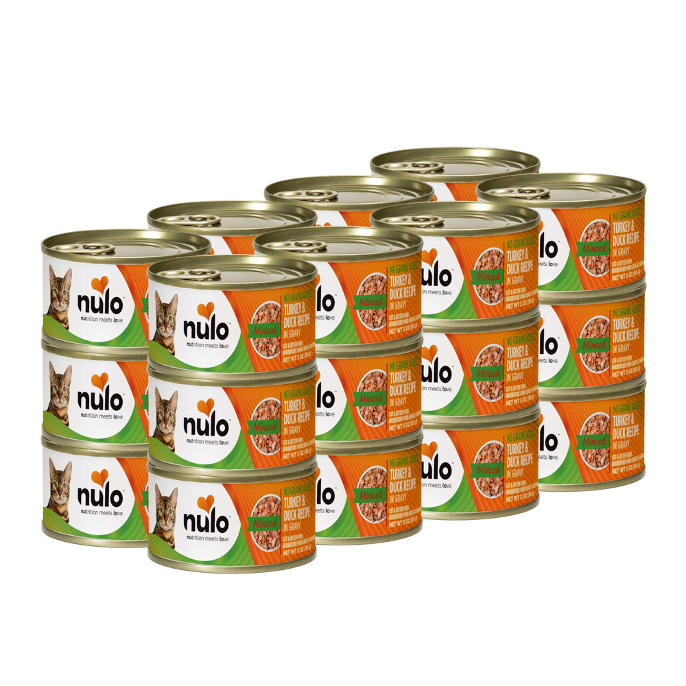 Nulo Dinde et Canard hachés en sauce, boîte ouverte, texture tendre et protéines élevées.