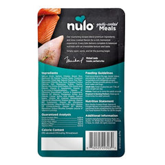 Nulo: ingrédients réels saumon et poulet avec bouillon savoureux.
