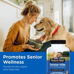 Nutri-Vet Senior-Vite soutient l'immunité et l'énergie des chiens âgés.