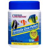 Ocean Nutrition pellets-tendres-tropicaux dans l'aquarium, consommation douce.