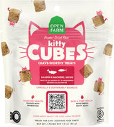 Kitty Cubes Open Farm au saumon et maquereau, cubes riches en protéines pour chats actifs.