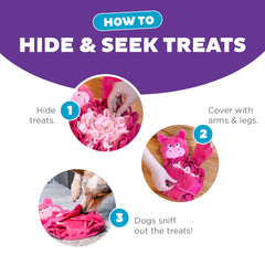 Outward Hound Snuffle Palz base antiderapante maintient le tapis en place.
