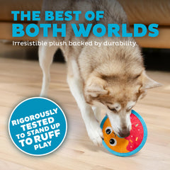 Outward Hound Tough Skinz doublure mordeur résistante pour sessions prolongées.
