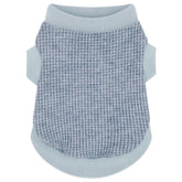 Pull bleu Paiaite pour petits chiens, vue avant, doux et confortable pour sorties fraîches.