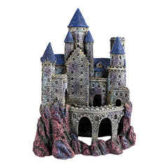 Château sorcier Penn-Plax dans un aquarium, décor majestueux pour l’habitat aquatique.