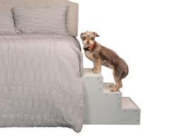 Pet Step III de Pet Gear Inc, escalier pour petits chiens et chats, facilite l'accès aux zones élevées.