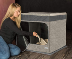 Fenêtre en maille pour ventilation et sécurité lors de l'utilisation.