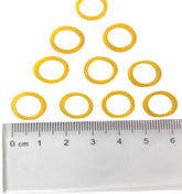 Bandes PET SHOW 10 mm en gros plan, faciles à saisir pour une coiffure rapide.