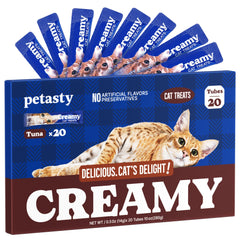 PETASTY friandises chat thon dans l'emballage prêt à la dégustation.
