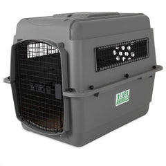 Petmate Sky Kennel – intérieur spacieux pour chien moyen, confort en voyage.