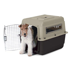 Ouverture frontale sécurisée du Petmate Ultra Vari Kennel pour un accès facile