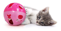 Pets First balle chat clochette lumineuse attire l’attention et favorise l’exploration.