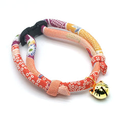 Collier chat imprimé kimono japonais, design unique pour distinguer votre animal.