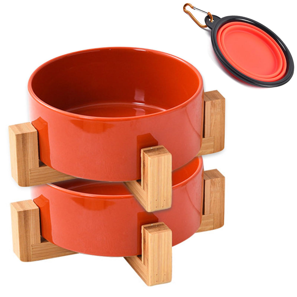 Bol Petygooing en porcelaine sur support bois, repas propres et stables.