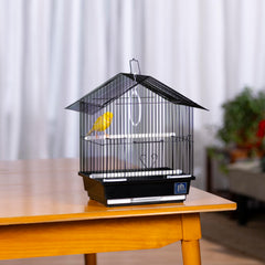 Bols plastiques inclus pour nourrir et abreuver le petit oiseau.
