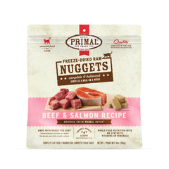 Primal Nuggets boeuf-saumon, repas complet pratique pour chats actifs.
