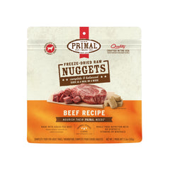 Nuggets Primal Pet Foods au boeuf offrent un repas pratique et complet pour chien actif.